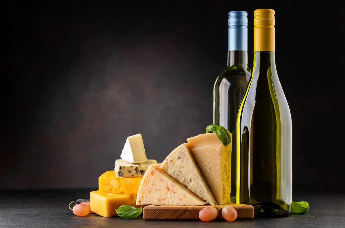 Accorder le vin parfaitement avec votre fromage : les clés